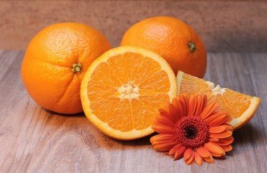 Những công dụng và lợi ích tuyệt vời từ quả cam